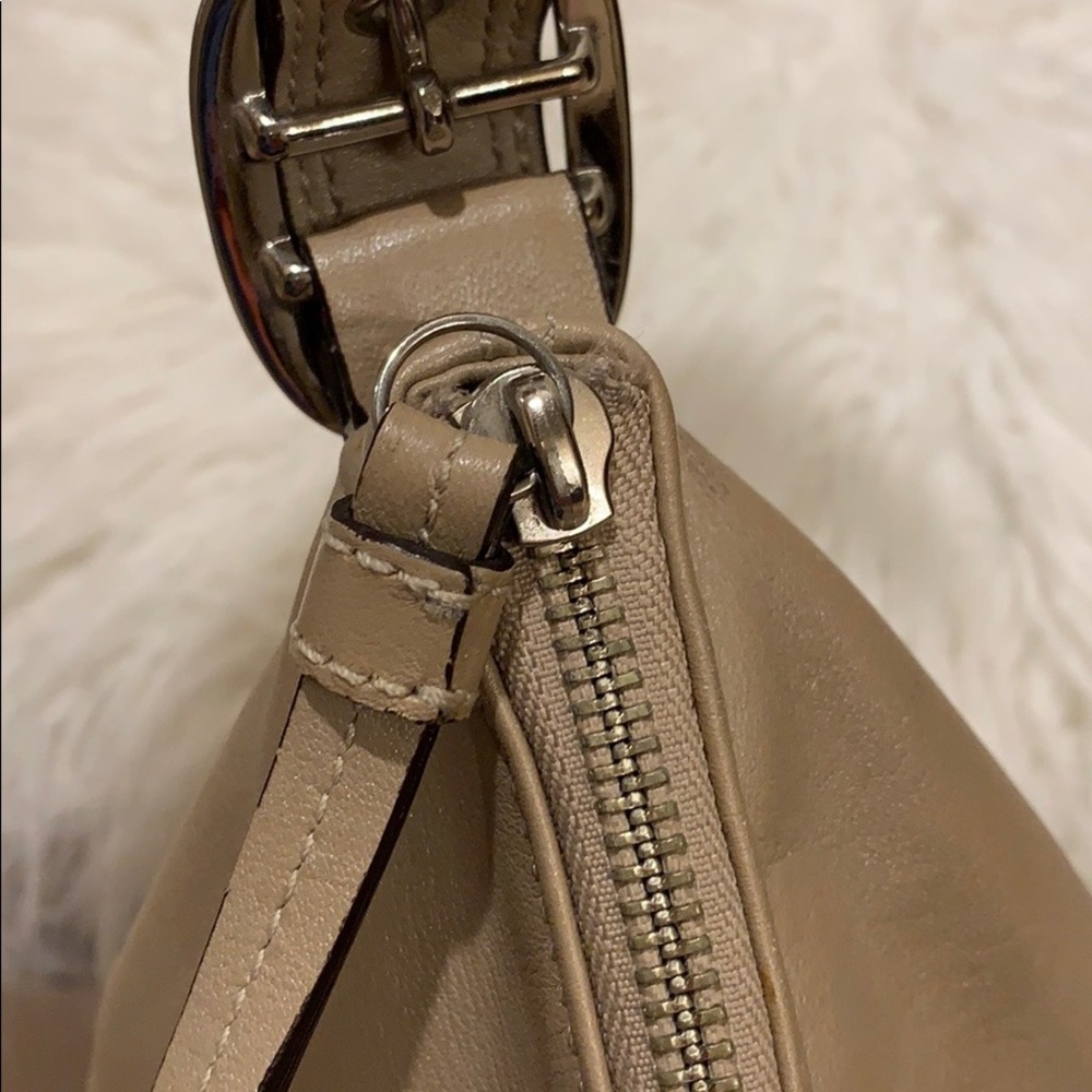 Coach Duffel Handbag - Like New 👛 - Picture 6 of 14